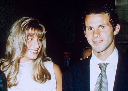 Ryan Giggs bước sang tuổi 40: Miệt mài chặng đường dài - 12 Ryan Giggs bước sang tuổi 40: Miệt mài chặng đường dài