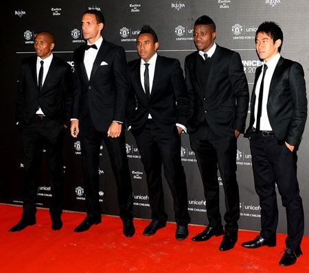 Dàn cầu thủ và WAGs của MU tham dự tiệc của Unicef