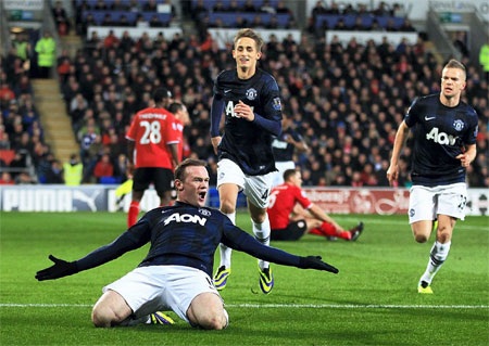 Thoát thẻ, Rooney tỏa sáng với bàn thắng mở tỉ số ở phút 15