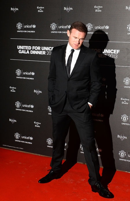 Rooney để vợ con ở nhà và đến sự kiện này một mình
