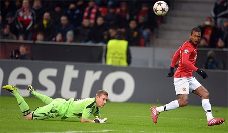 Đến phút 89, Nani cũng đặt dấu ấn riêng với bàn ấn định chiến thắng 5-0