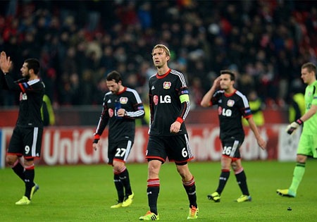 Leverkusen rời sân trong nỗi hổ thẹn khi thất bại tới 0-5 ngay trên sân nhà