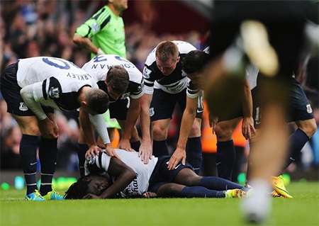 Lukaku có trận ra mắt Everton khi anh vào sân ở hiệp 2