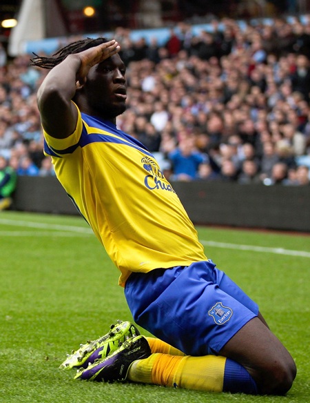 Bàn thắng quan trọng của Lukaku đã giúp Everton mở toang ra chiến thắng 2-0 trên sân khách