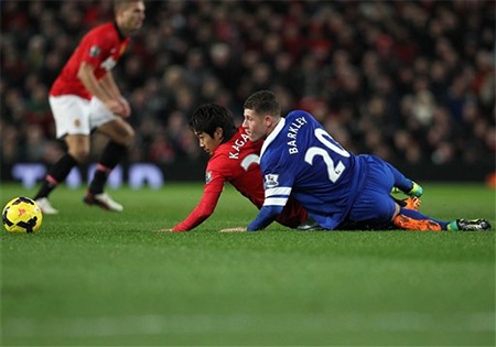 MU giành lại thế chủ động sau khoảng 10 phút đầu bị dồn ép