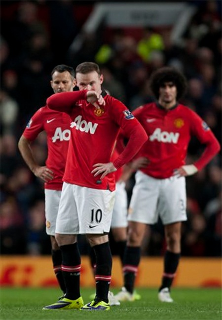 Rooney và các cầu thủ MU thất vọng toàn diện