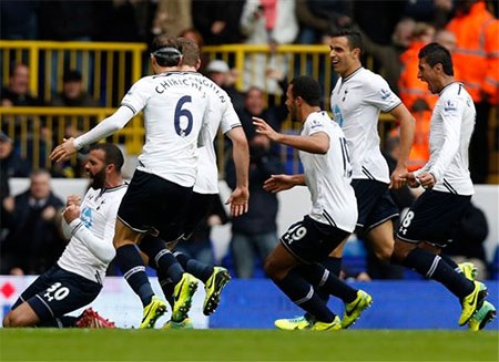 Sandro bất ngờ đưa Tottenham vượt lên ở phút 54