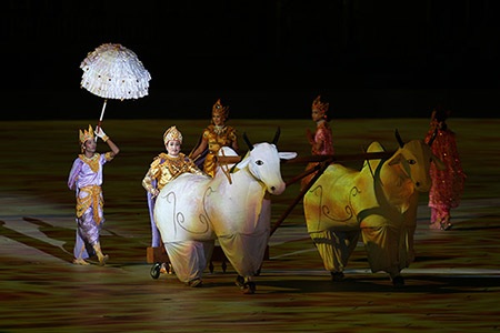 Tái hiện hình ảnh dựng nước Myanmar trên sân khấu, ảnh: An An