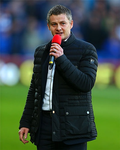 Solskjaer có trận ra mắt trên sân nhà