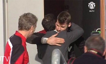 Mata tiến hành kiểm tra y tế ở Carrington