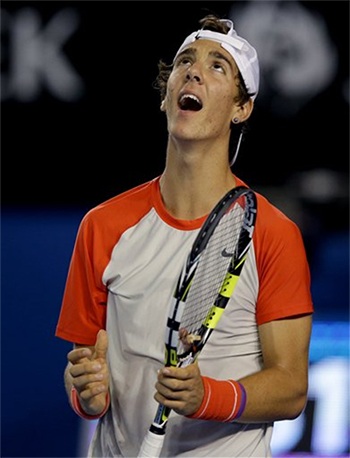 Nadal “bắt nạt” tay vợt tuổi teen của nước chủ nhà - 3 Kokkinakis có phần cóng khi đối đầu với Nadal