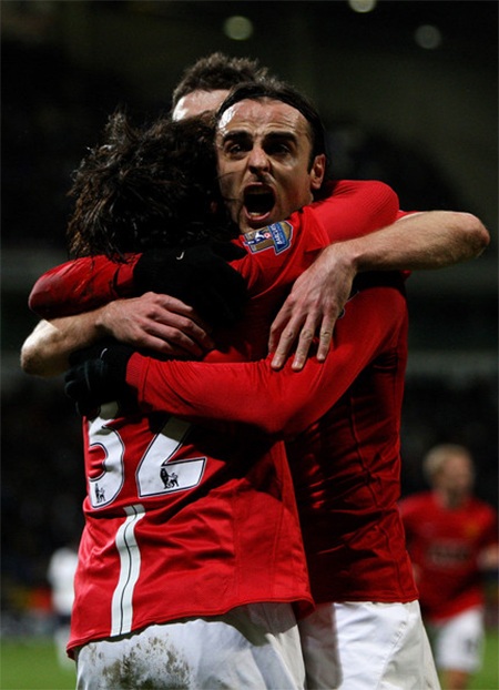 Cùng Tevez, Rooney và Ronaldo, Berbatov tiếp tục phát huy được khả năng săn bàn đáng nể