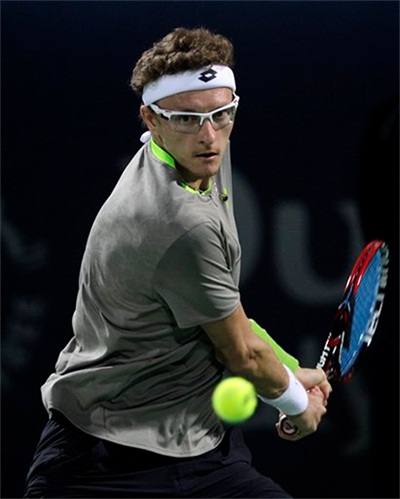 Djokovic nhẹ nhàng bắt đầu chiến dịch bảo vệ ngôi vương - 2 Istomin rất quyết tâm nhưng chưa phải đối thủ xứng tầm với Djokovic