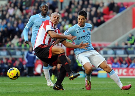 Man City - Sunderland: Lấy lại hình dáng “tử địa” Etihad - 2 Nếu giành chiến thắng ít nhất Man City sẽ lên nhì bảng