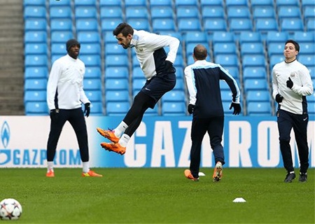 Negredo cũng sẽ là một mũi nhọn được đặt nhiều kì vọng của Man City