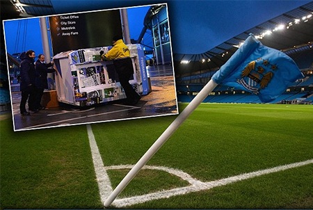 Man City không được thi đấu do thời tiết xấu - 1 Trận đấu giữa Man City và Sunderland đã bị hoãn lại