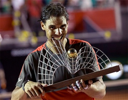 Nadal lần đầu tiên vô địch Rio Open - 1 Nadal giành chiến thắng thứ 62 trong sự nghiệp
