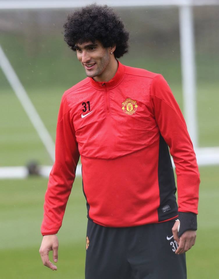 MU “tươi rói” trước trận chiến “sinh tử” với Olympiacos - 12 Vidic rất quyết tâm ngăn cản pha đi bóng của Fletcher