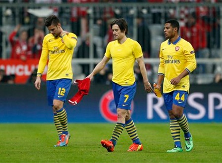 Trận hòa 1-1 giúp Bayern Munich thắng 3-1 sau 2 lượt trận, họ giành quyền vào tứ kết