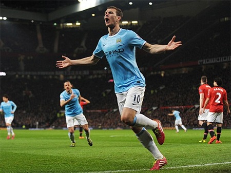 Man City lại “thổi bay” MU - 1 Dzeko trở thành ác mộng của MU