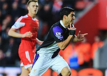 Đại thắng Southampton, Liverpool đoạt ngôi nhì bảng - 1 Suarez góp công trong cả 3 bàn thắng của Liverpool