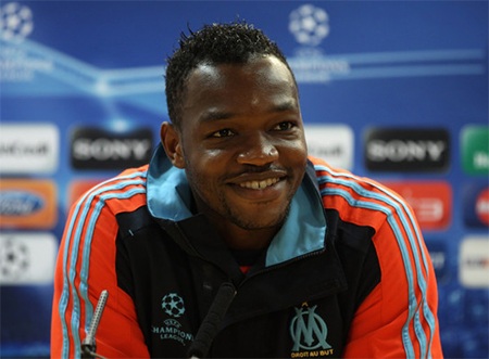 Arsenal theo đuổi thủ thành Steve Mandanda - 1 Thủ thành Mandanda đang trở thành mục tiêu săn đuổi của Arsenal