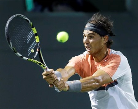 Nadal chặn đứng giấc mơ của Hewitt - 1 Nadal khiến giấc mơ của Hewitt tại Mianmi trở thành dang dở