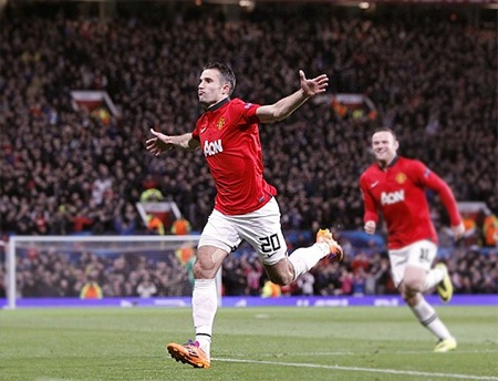 West Ham - Man Utd: Ngày vui qua mau - 1 Van Persie giúp MU ngược dòng giành vé vào tứ kết Champions League