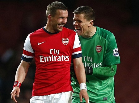 Arsenal ngược dòng thắng West Ham trên sân nhà - 1 Podolski có cú đúp trong chiến thắng của Arsenal