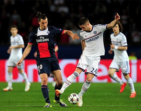 PSG chủ động tấn công ngay sau tiếng còi khai cuộc, nhưng họ tấn công không quá mạnh mẽ