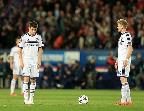 Nỗi buồn của các cầu thủ Chelsea sau khi bị thủng lưới