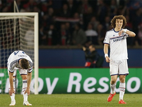 Niềm vui của PSG, trong khi Cech và Luiz thất thần