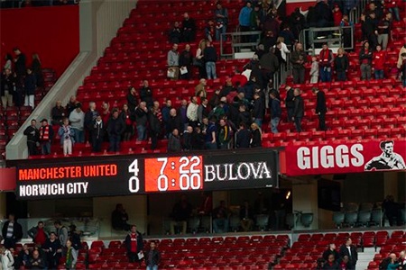 Kết quả 4-0 là sự khởi đầu đẹp của Giggs