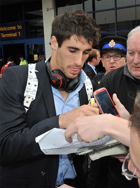 Tiền vệ người Tây Ban Nha Javier Martinez