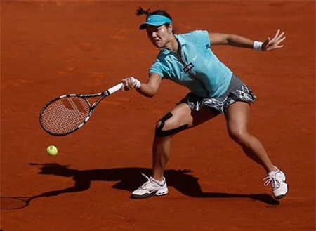 Li Na, A.Radwanska dạo bước qua vòng đầu - 1 Li Na có trận thắng nhàn ở vòng đầu