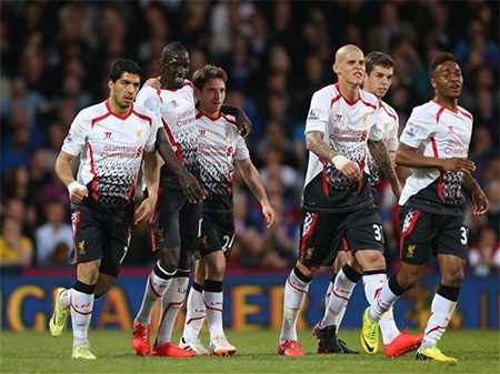 Liverpool cần xác định rõ mục tiêu về nhì để giảm tải áp lực