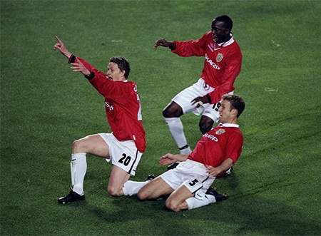 Niềm hạnh phúc tột độ của các cầu thủ MU