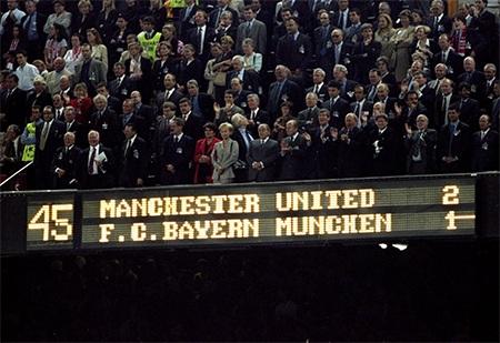 MU chiến thắng trong sự ngỡ ngàng của tất cả mọi người, ngay cả cổ động viên của đội bóng này