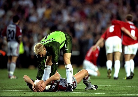 Schmeichel an ủi đối phương