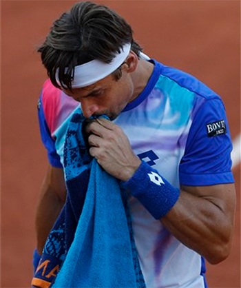Ngược dòng hạ Ferrer, Nadal sẽ đối đầu với Murray - 2 Ferrer càng đánh càng đuối
