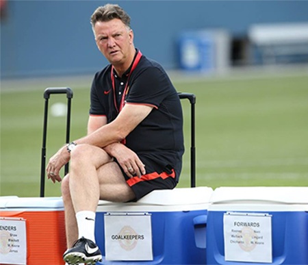Van Gaal không cho phép MU được nghỉ xả hơi - 13 Van Gaal không cho phép MU được nghỉ xả hơi - 13