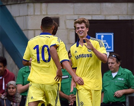 Terry tỏa sáng giúp Chelsea thắng giòn giã - 3 Niềm vui của Patrick Bamford sau khi ghi bàn