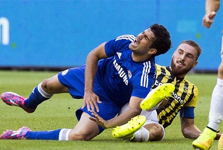 Fabregas, Costa thăng hoa trong chiến thắng của Chelsea - 2 Trận đấu đã diễn ra quyết liệt