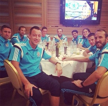 Bữa tiệc chào đón tân binh của Chelsea