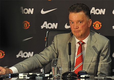 Van Gaal chính thức ra mắt Man Utd - 8 Phù Sa