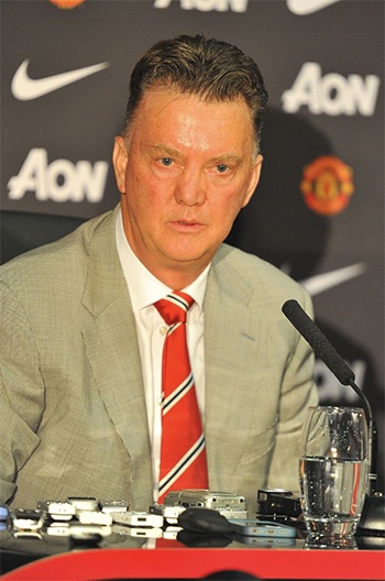 Van Gaal chính thức ra mắt Man Utd - 9 Phù Sa