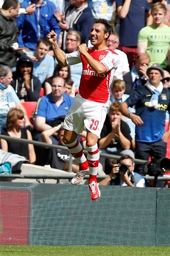 Niềm hạnh phúc của Cazorla sau bàn mở tỉ số