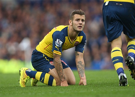 Phút 19, Coleman băng xuống gần cột dọc phải đánh đầu tung lưới Arsenal