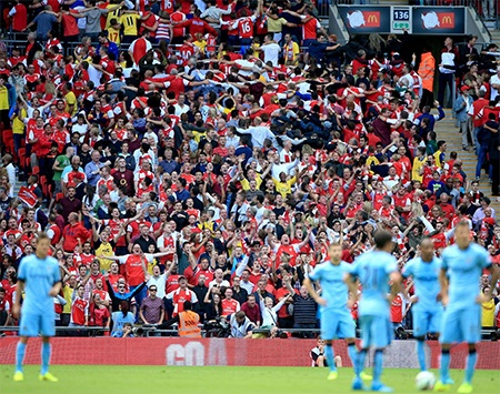 Niềm vui của các cổ động viên Arsenal