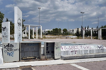 Khu vực thi đấu Canoe và Kayak Slalom 10 năm trước, giờ cũng đã cạn khô nước